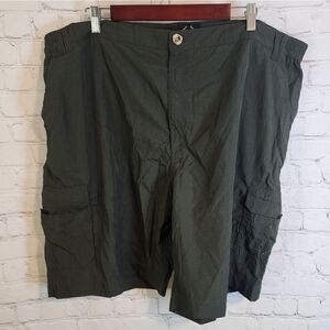 Men's Realtree hybrid cargo shorts, size XXL